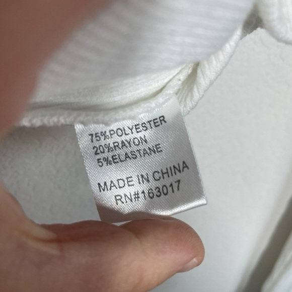 Princess Polly Ribbed Long Sleeve Crop Top in White Size 2 - Picture 13 of 13